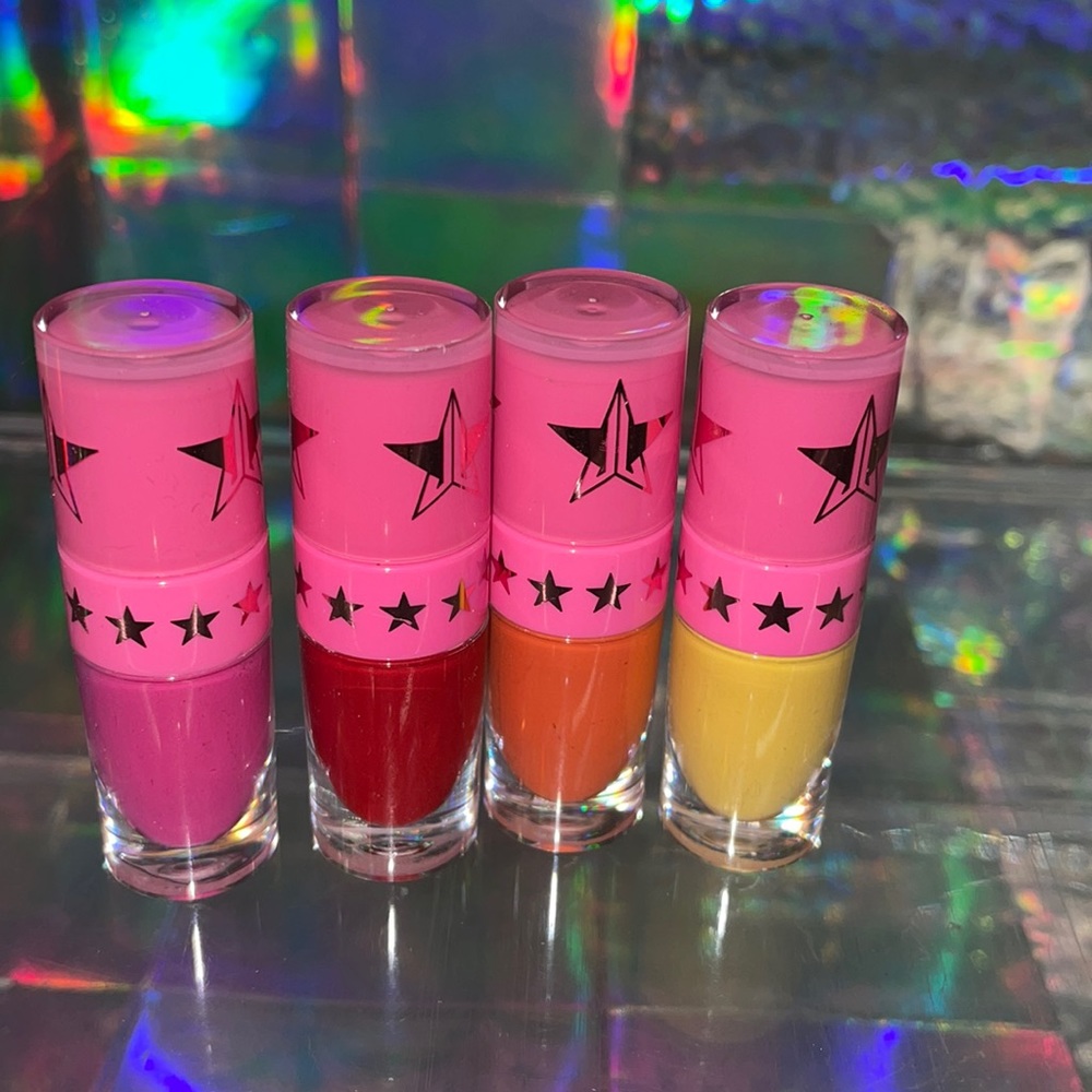 Jeffree Star velour liquid lip queen diva red red 🔥 thrower RESERVED - Picture 1 of 3